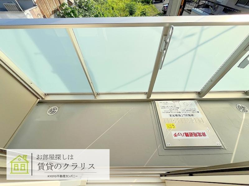 D-ROOM西大路九条のバルコニー