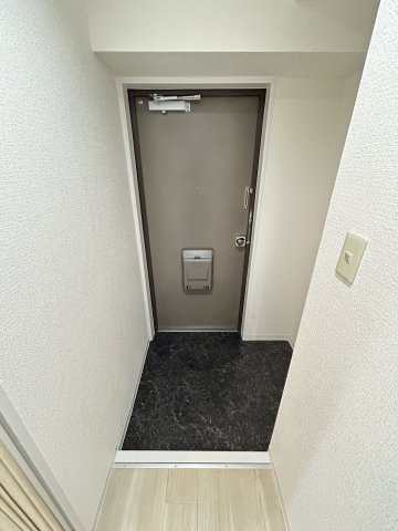 難波リーガルハウスの玄関
