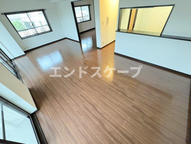 第３桜ハイツの居間・リビング|高崎、前橋のお部屋探しはエンドスケープまで！お客様の理想お聞かせ下さい♪