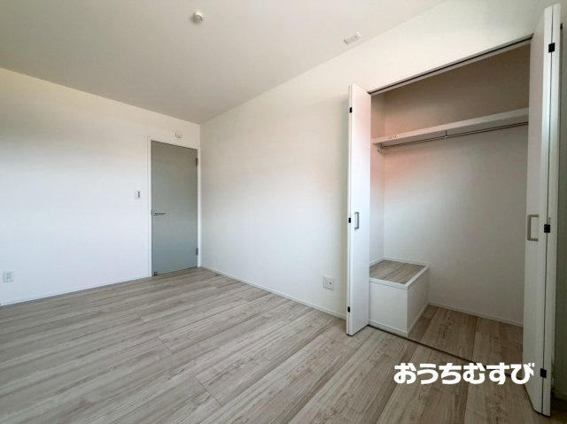 春日井市朝宮公園(残1棟)の洋室