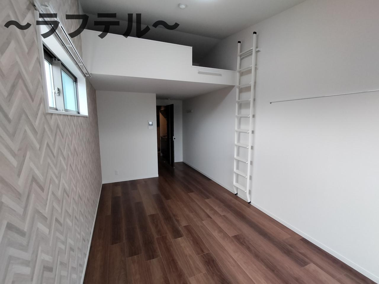 リベルタⅤの居間・リビング|別号室イメージ、ロフトはありません。