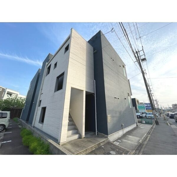 Lino holomua壱番館　名古屋市賃貸　仲介手数料無料のエントランス