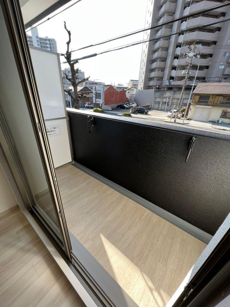 エステムコート名古屋金山サウスゲート　名古屋市賃貸　仲介手数料無料のバルコニー