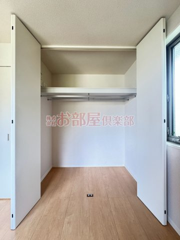 ヴィルヌーブ諏訪野A棟の収納|専用の収納スペースです
