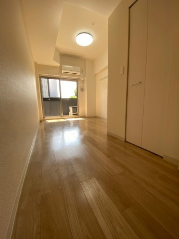 プレサンスジェネ葵　名古屋市賃貸　仲介手数料無料の居間・リビング