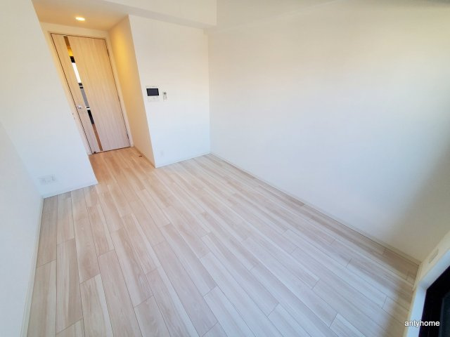 S-RESIDENCE福島Alovita　仲介手数料無料の居間・リビング