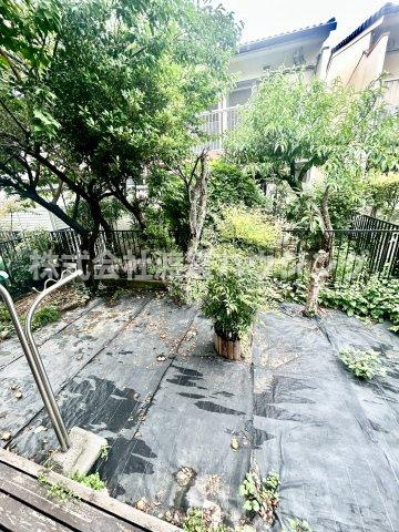 高殿６丁目テラスハウスの庭