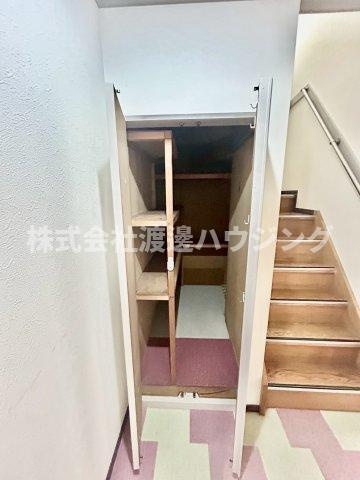 高殿６丁目テラスハウスの収納