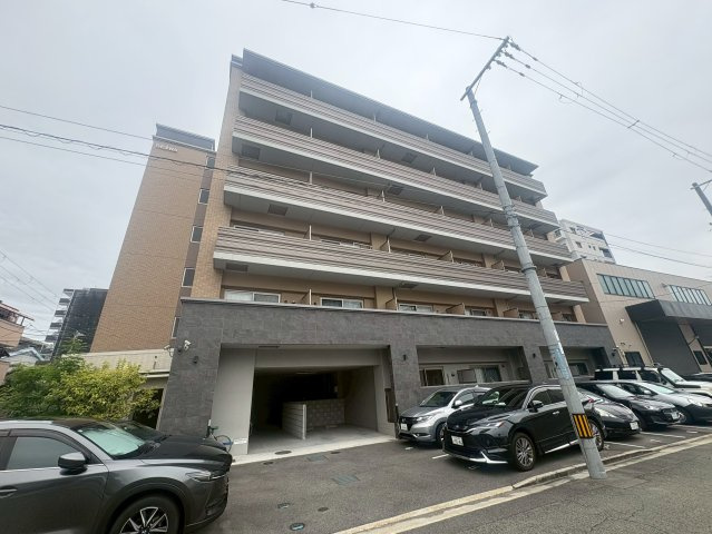 吹田市南金田２丁目の賃貸マンションの外観