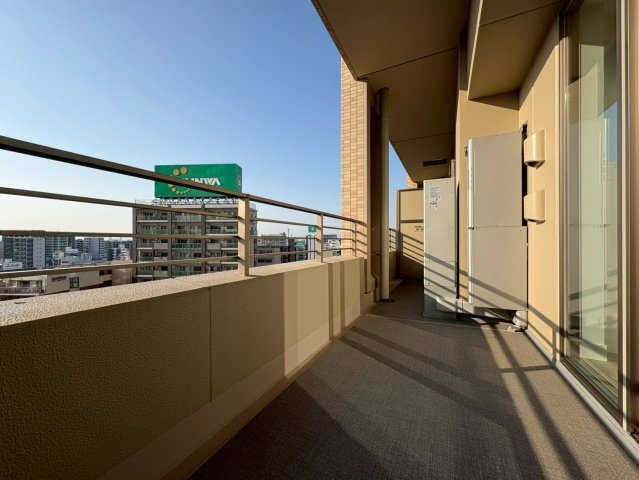 グラングリーン大阪THE NORTH RESIDENCE　扇町小学校のバルコニー|バルコニー