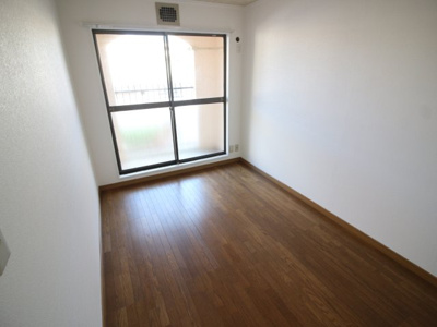 【洋室】 | 郡家新町テラスハウス