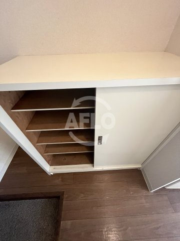 クレイン新大阪の内装|シューズボックス