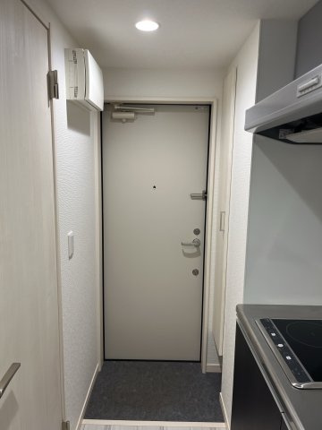 清瀬市松山２丁目のアパートの玄関