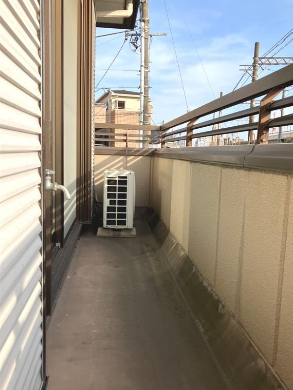 海神戸建のバルコニー