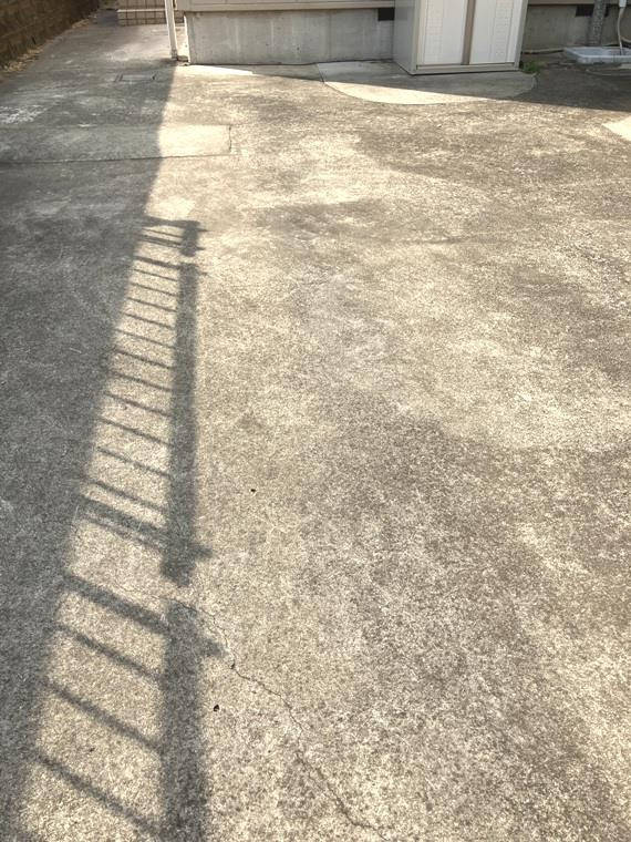 海神戸建の駐車場
