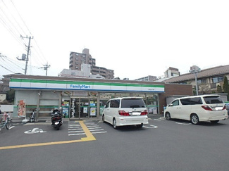 ファミリーマート 西川口三丁目店まで260ｍ