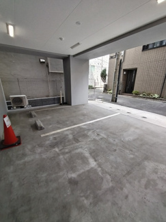 ★敷地内駐車場★（空き状況・使用料等詳細はご確認下さい）