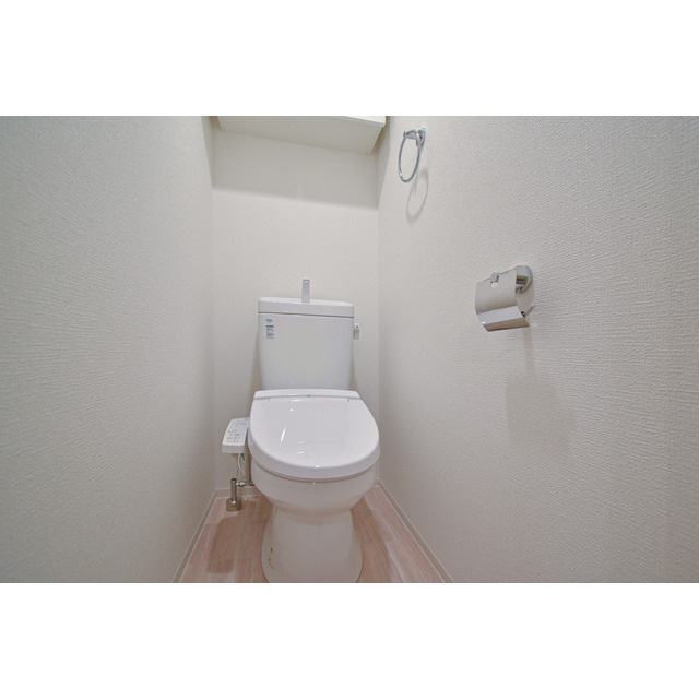 アドバンス江坂ラシュレのトイレ