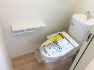 【トイレ】 | 【20万円ｷｬｯｼｭﾊﾞｯｸ対象物件】クレーデルガーデン大和高田市市場 第13 全5棟 3号棟 | 施工例写真