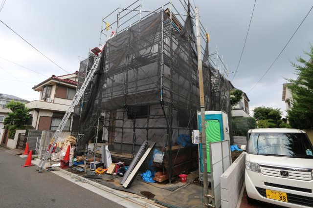 【KEIAI　Grace】仲町４期の外観|家族のカーライフを支える2台分の駐車スペース（※制限有）