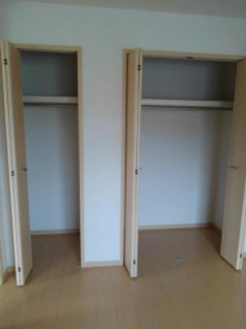 ソレイユ　レヴァーＢの収納