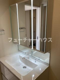 パナ・ハイツ見川　Aの洗面所|忙しい朝には欠かせない洗面所です