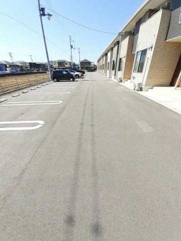 プラシード　カーサ　ノーヴェの駐車場