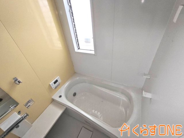 【浴室】 | 静かなエリアの平屋中古住宅／姫路市緑台1丁目