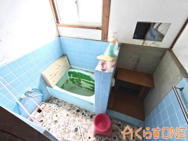 【浴室】 | 小道の先にある物入豊富な中古戸建／姫路市網干区興浜