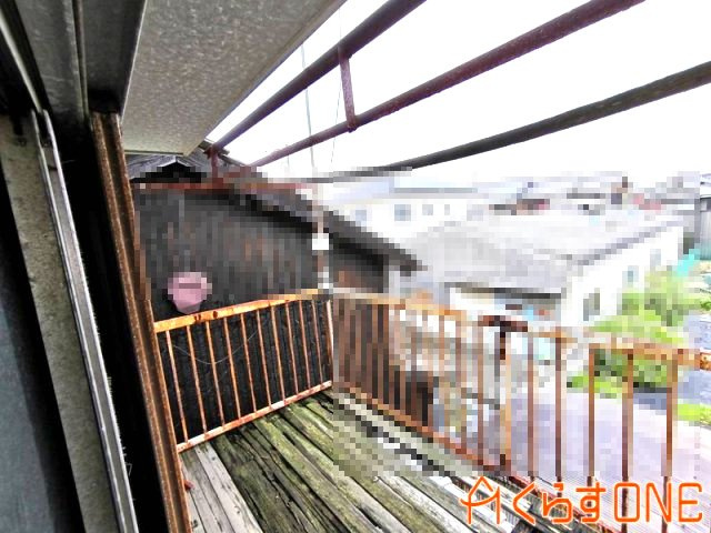 【バルコニー】 | 小道の先にある物入豊富な中古戸建／姫路市網干区興浜
