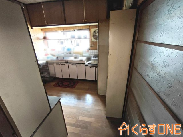 【キッチン】 | 小道の先にある物入豊富な中古戸建／姫路市網干区興浜