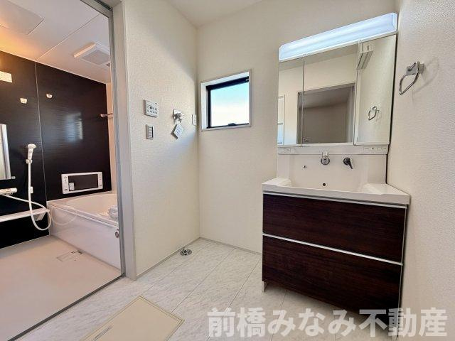 【新築】前橋市富士見町時沢第3　６号棟(全１１棟)　クリエートの家　新築建売分譲の独立洗面台|独立洗面台です