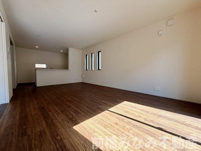 【新築】前橋市富士見町時沢第3　６号棟(全１１棟)　クリエートの家　新築建売分譲の居間・リビング|ゆったり過ごせる居間です