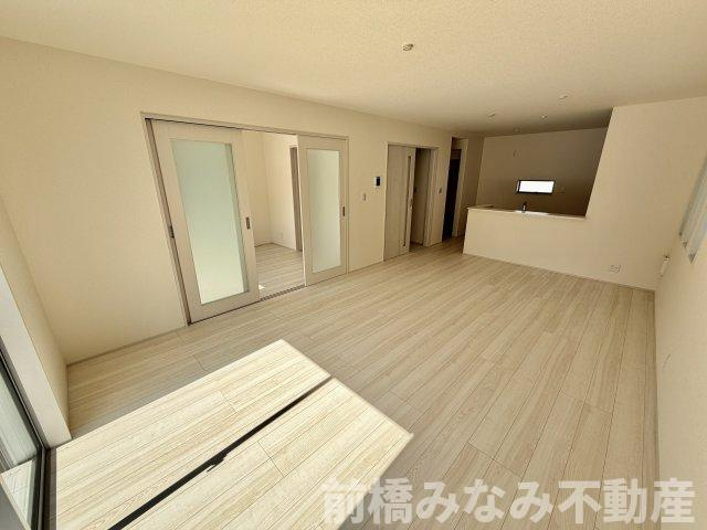 【新築】前橋市富士見町時沢第3　９号棟(全１１棟)　クリエートの家　新築建売分譲の居間・リビング|こちらのリビングで趣味の時間をお楽しみください