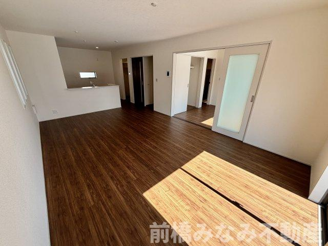 【新築】前橋市富士見町時沢第3　１０号棟(全１１棟)　クリエートの家　新築建売分譲の居間・リビング|ゆったり過ごせる居間です