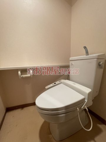 ロッヂングスオークのトイレ|ゆったりとした空間のトイレです