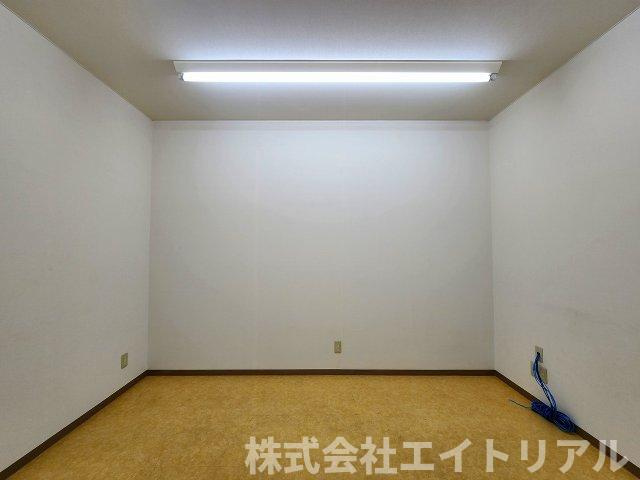 西町マルタビルの内装