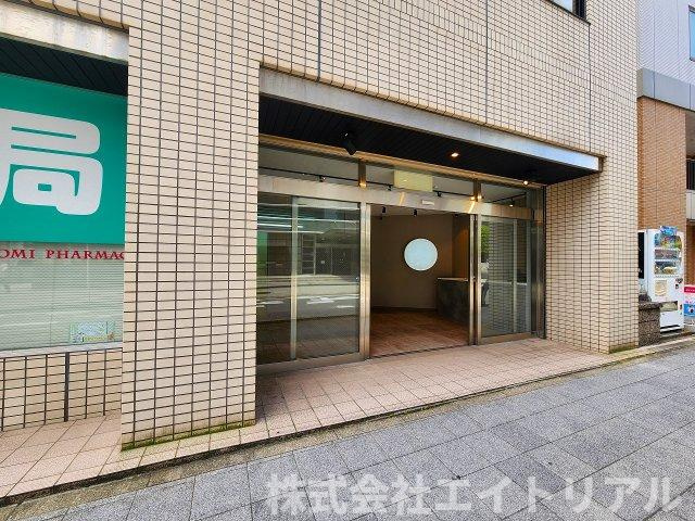 西町マルタビルの外観