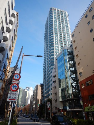シティタワー新宿新都心のエントランス