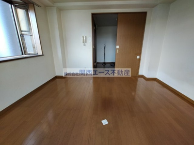【洋室】 | クワイエット四條畷