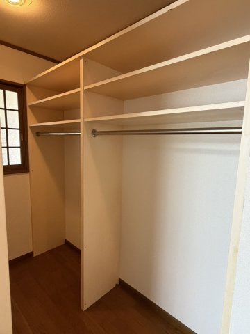 山田町塙沢戸建の収納