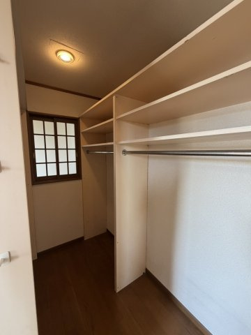 山田町塙沢戸建の収納