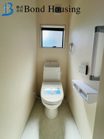 収納豊富　LDK17帖　西区狩場台２丁目　2号棟　新築戸建のトイレ