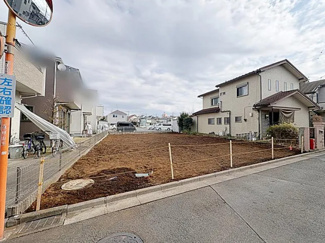 【前面道路含む現地写真】 | 東村山青葉町3丁目　全2棟　1号棟