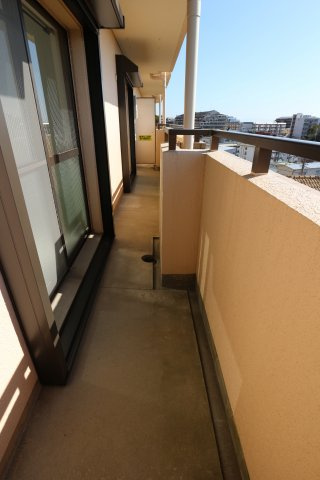 ドムールコスモス美山台のバルコニー