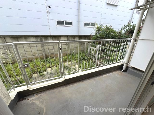 ユニライフ相模台のバルコニー|4.35㎡（1.31坪）