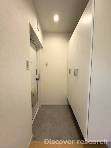 ユニライフ相模台の玄関