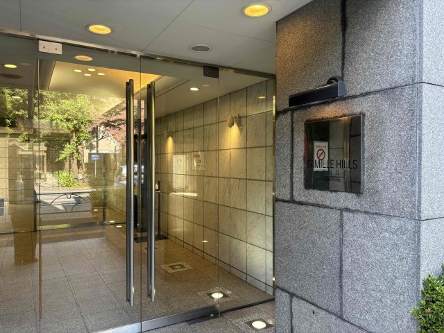 ファミールヒルズ本郷東大前|エントランスです