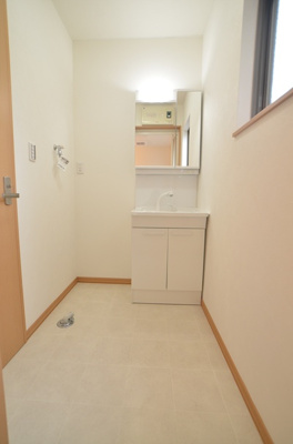 【洗面所】 | 座間市ひばりが丘1丁目　中古戸建て【仲介手数料無料】