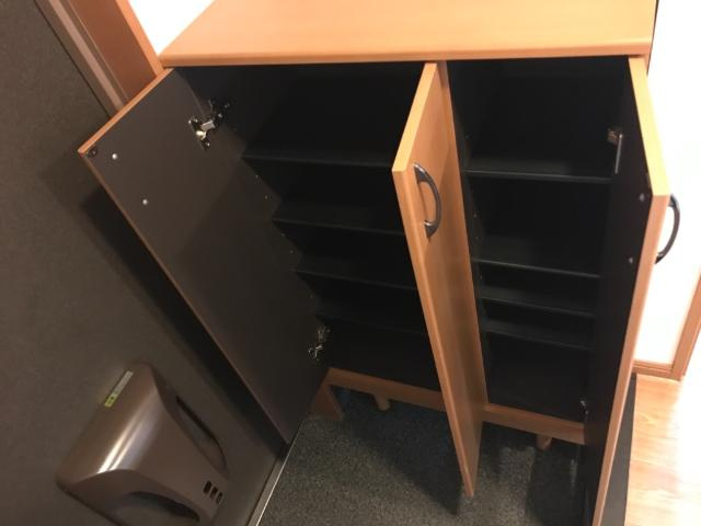 ワンロード・加茂川の収納|下駄箱